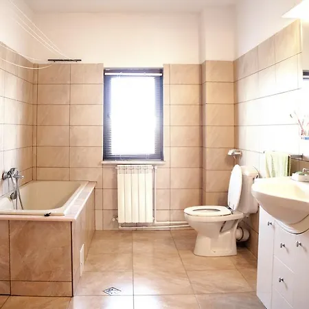 Casa Smaranda Rum i privatbostad Douăzeci şi Trei August